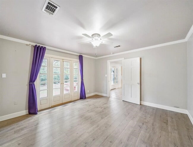 property at 2111 Diane St