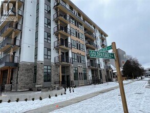 101 Golden Eagle Rd in Waterloo, ON - Building Photo - Building Photo