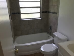 4836 Turnbull Dr in Orlando, FL - Building Photo - Building Photo