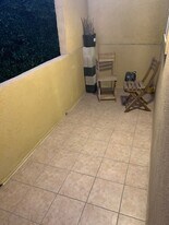 435 W Acacia Ave, Unit B in Glendale, CA - Building Photo