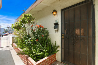 7751 Scout Ave in Bell Gardens, CA - Building Photo - Building Photo