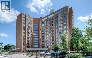 1414 King St E in Kitchener, ON - Building Photo