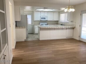 1755 W Ave K11 in Lancaster, CA - Building Photo - Building Photo