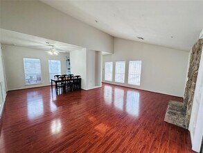 9523 Stroud Dr in Houston, TX - Building Photo - Building Photo