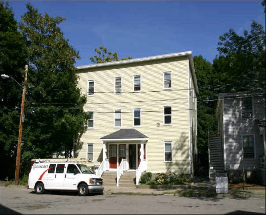 95-99 Francis St in Waltham, MA - Building Photo