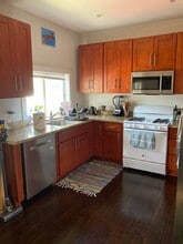 3114 Magnolia St, Unit Lower in Oakland, CA - Building Photo - Building Photo