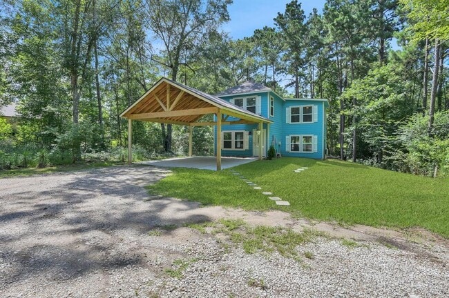property at 3391 Arapaho Cir