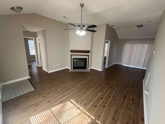 204 Mountain Creek Dr in Madison, AL - Building Photo - Building Photo