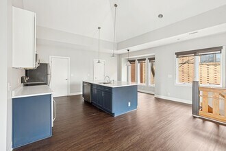 Midtown Square in Nashville, TN - Building Photo - Building Photo