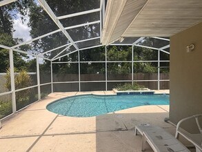 4782 Windwood Dr in Kissimmee, FL - Building Photo - Building Photo