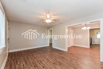 5 Larkin Ct in Columbia, SC - Building Photo - Building Photo