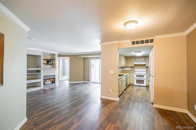 12208 W Dorado Pl, Unit 207 in Littleton, CO - Building Photo - Building Photo