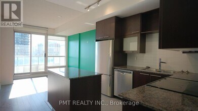 500 Sherbourne St in Toronto, ON - Building Photo - Building Photo