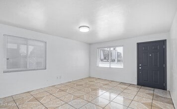 5711 N 35th Ave in Phoenix, AZ - Building Photo - Building Photo