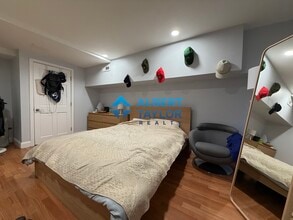 475 Massachusetts Ave, Unit 1 in Boston, MA - Foto de edificio - Building Photo