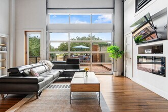 9801 Mor Dr in Dripping Springs, TX - Building Photo - Building Photo