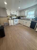132 George St, Unit 2 in Medford, MA - Building Photo
