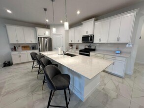 10230 SW Orana Dr in Port St. Lucie, FL - Building Photo - Building Photo