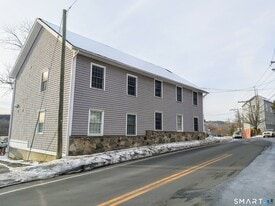 127 Railroad St in New Milford, CT - Building Photo
