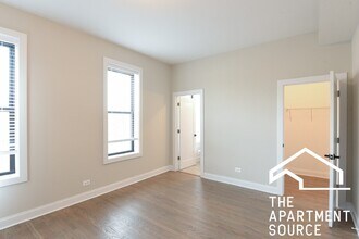 3405 W Fullerton Ave in Chicago, IL - Building Photo - Building Photo