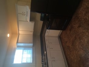 564 Cotton St in Baton Rouge, LA - Foto de edificio - Building Photo