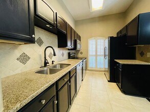 2710 Grants Lake Blvd in Sugar Land, TX - Building Photo - Building Photo