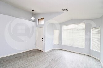 1472 W Blue Ridge Way in Chandler, AZ - Building Photo - Building Photo