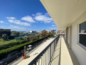 2871 N Ocean Blvd in Boca Raton, FL - Building Photo - Building Photo