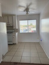 811-811 Taylor St in Bakersfield, CA - Building Photo - Building Photo