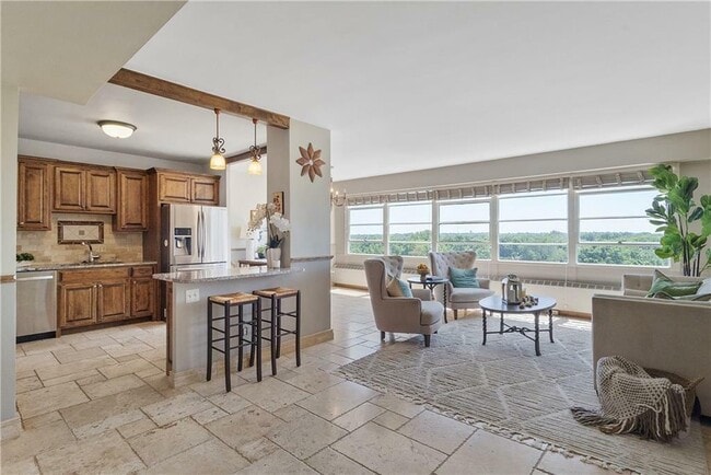 property at 333 W Meyer Blvd