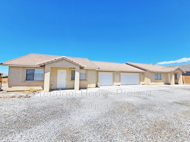 600 San Lorenzo St in Pahrump, NV - Building Photo