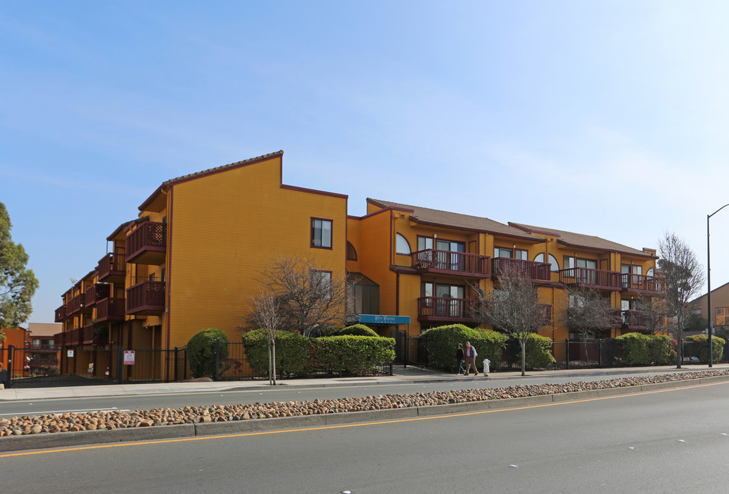 City Center Commons North in San Pablo, CA - Building Photo