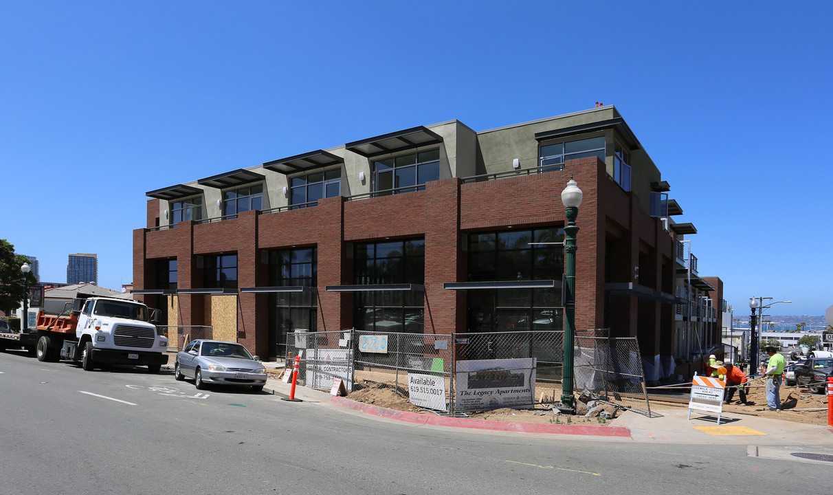 Olea - Little Italy in San Diego, CA - Foto de edificio