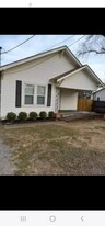 805 Chestnut St in Aubrey, TX - Building Photo