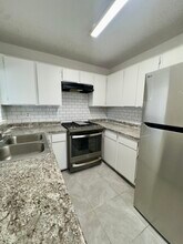 7409 Tierra Verde Dr in Houston, TX - Building Photo - Building Photo