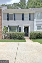 210 Flat Creek Ct in Peachtree City, GA - Building Photo - Building Photo
