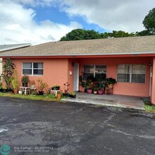 7650 NW 74th Ave in Tamarac, FL - Building Photo - Building Photo