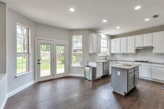 3825 Misty Glen Ct in Bedford, TX - Building Photo - Building Photo