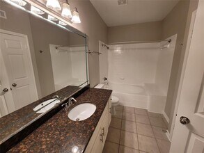 1919 Post Oak Park Dr-Unit -4205 in Houston, TX - Building Photo - Building Photo