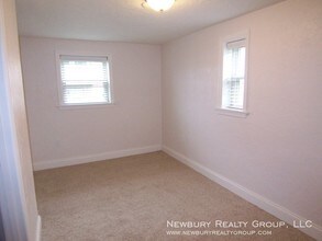 106 W Steuben St-Unit -F in Crafton, PA - Building Photo - Building Photo