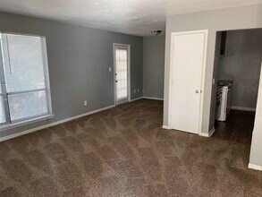 2010 Bradford Ct in Tallahassee, FL - Building Photo - Building Photo