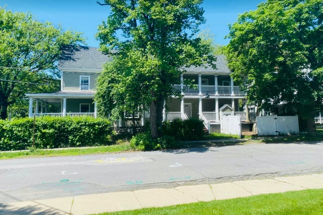 57 Winchester St in Keene, NH - Building Photo - Building Photo