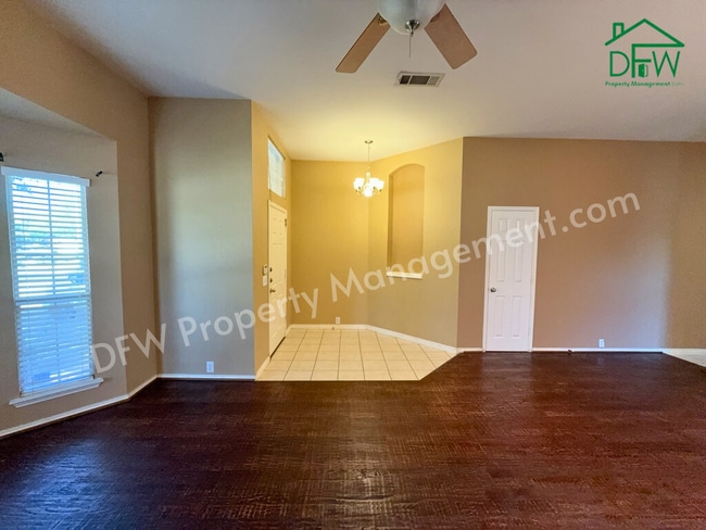 3024 Peppercorn Dr in Euless, TX - Building Photo - Building Photo