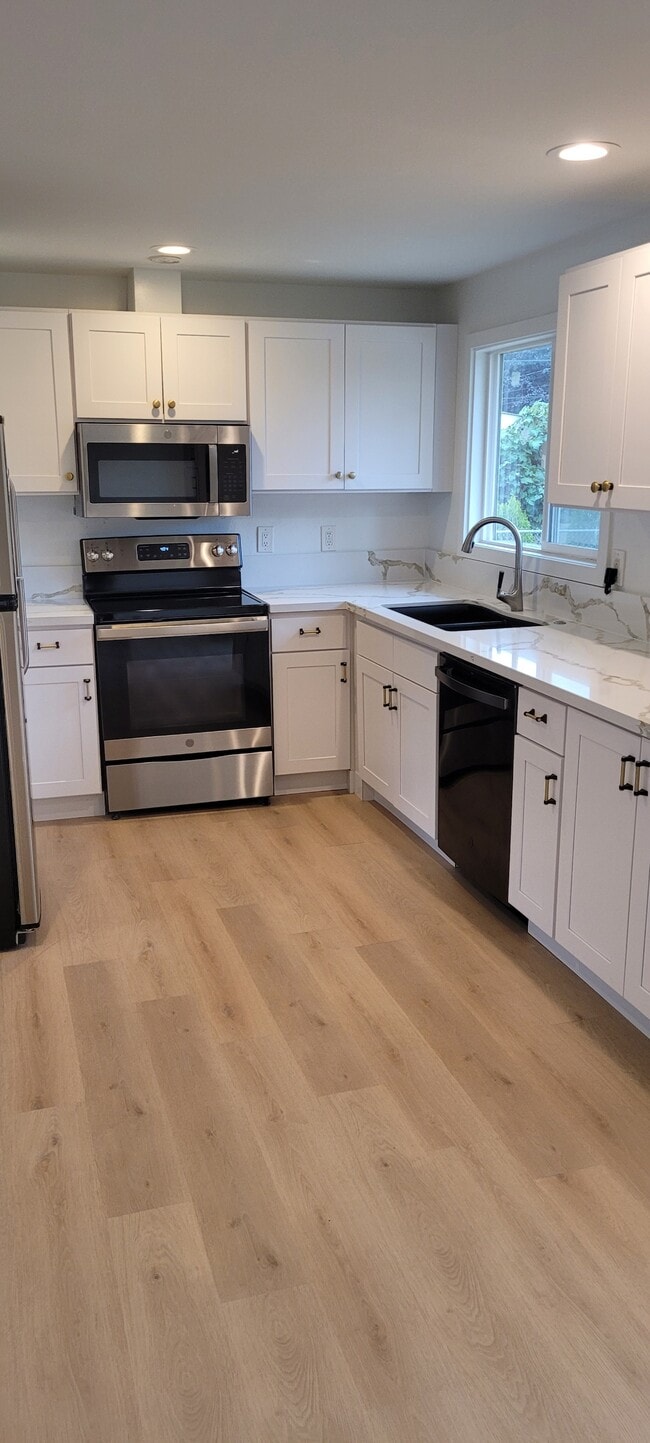 property at 29812 21st Ave S