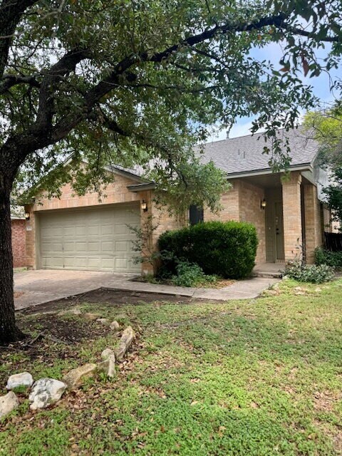 1008 Balanced Rock Pl in Round Rock, TX - Building Photo - Building Photo
