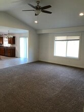 321 Plat M Rd in Sutherlin, OR - Building Photo - Building Photo
