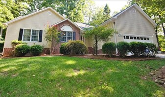 2615 Gordon Rd in High Point, NC - Building Photo