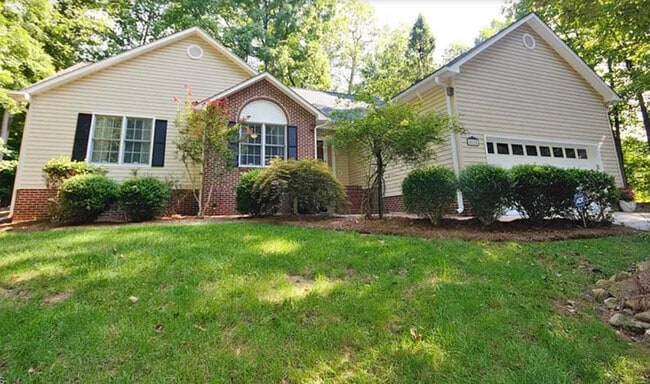 property at 2615 Gordon Rd