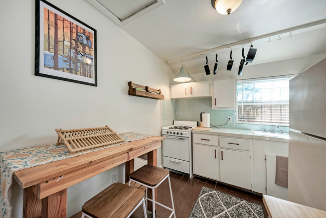property at 2105 E 20th St