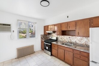 182 Avenue F in Bayonne, NJ - Building Photo - Building Photo